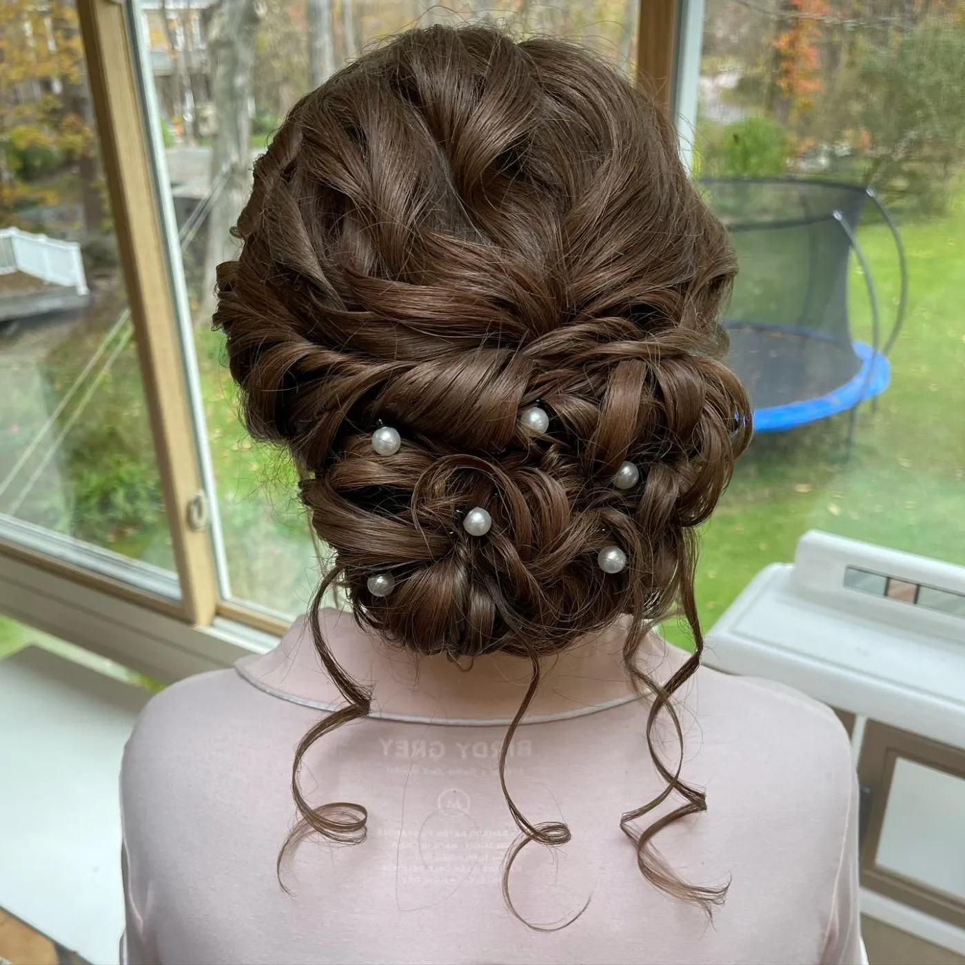 21+ Contemporary Bridal Updos That Look Luxurious